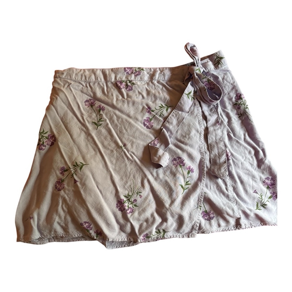 BP. Purple Floral Wrap Mini Skirt Flowy & Feminine Size Large